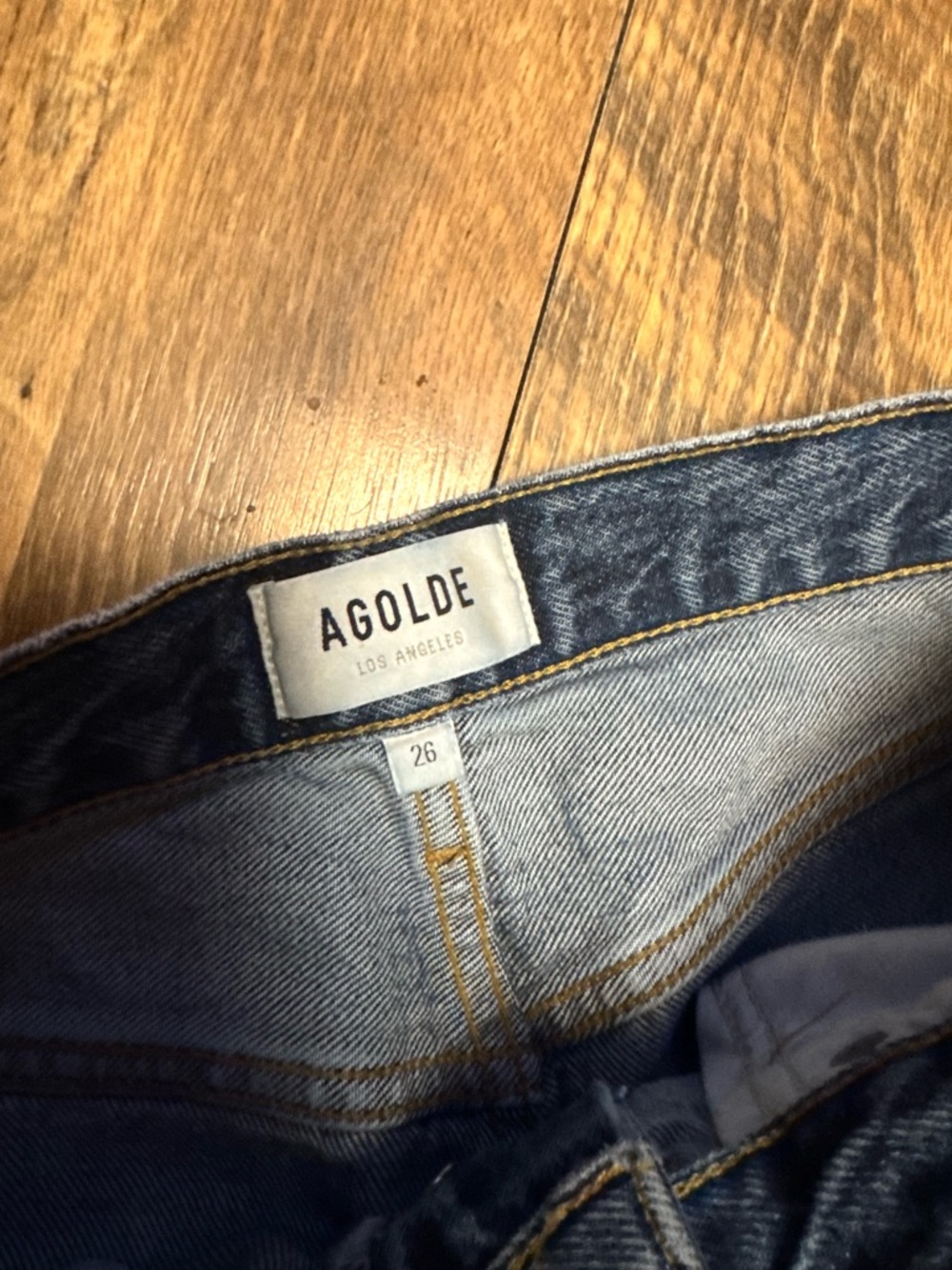 Agolde Organic Cotton Straight Leg High-Rise Jeans in Medium Blue Wash - Picture 5 of 10